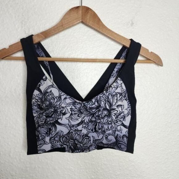 Lululemon Sweat Times Bra in Hanakotoba Starlight Multi Black Women's Size 6 - Picture 1 of 7